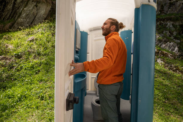 Best Best portable toilet rental  in Braddock Hills, PA